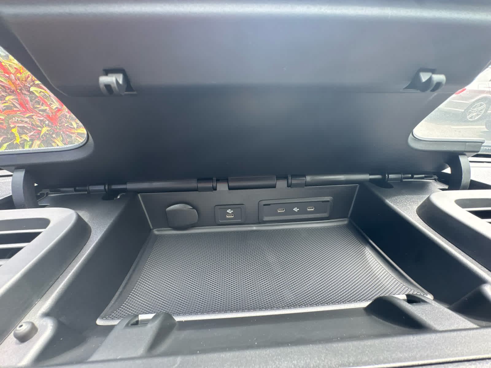 2026 Mercedes-Benz Sprinter 2500 Standard Roof I4 Diesel HO 144 AWD
