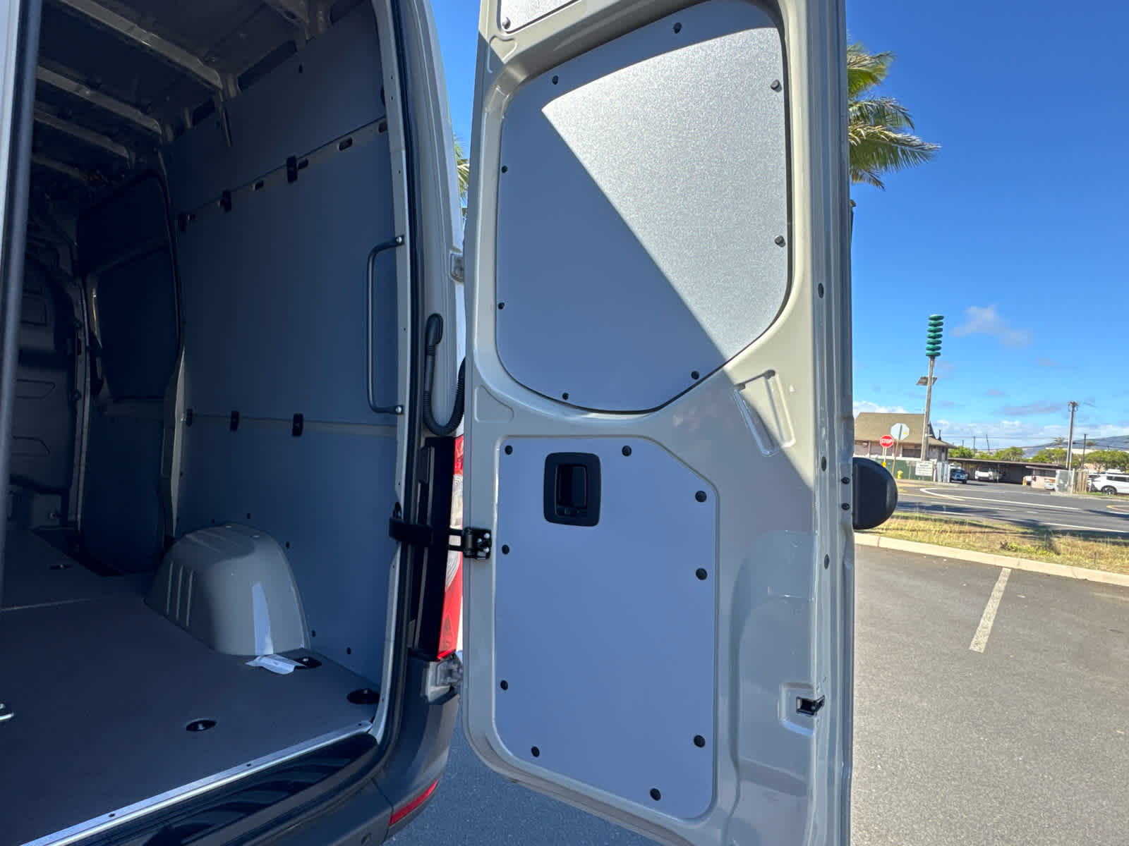 2026 Mercedes-Benz Sprinter 2500 Standard Roof I4 Diesel HO 144 AWD