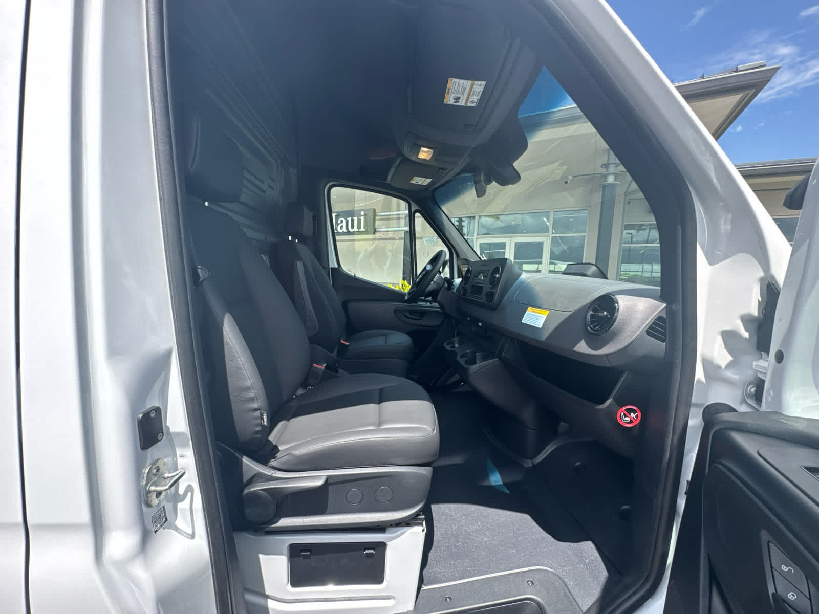 2026 Mercedes-Benz Sprinter 2500 High Roof I4 Diesel HO 170 RWD