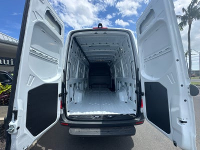 2026 Mercedes-Benz Sprinter 2500 High Roof I4 Diesel HO 170 RWD