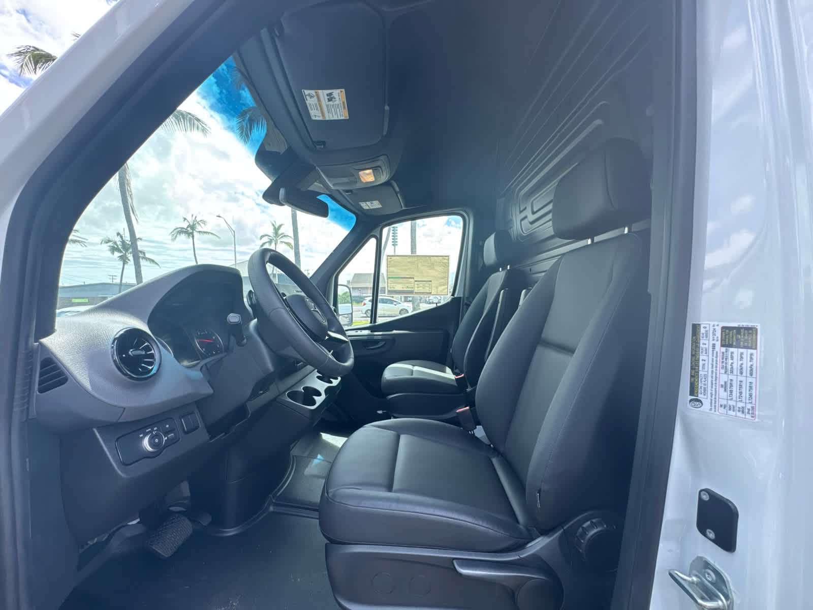 2026 Mercedes-Benz Sprinter 2500 High Roof I4 Diesel HO 170 RWD