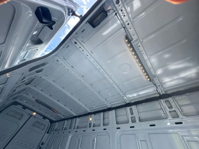 2026 Mercedes-Benz Sprinter 2500 High Roof I4 Diesel HO 170 RWD