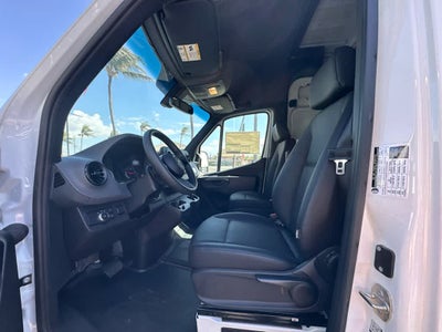 2026 Mercedes-Benz Sprinter 2500 High Roof I4 Diesel HO 170 RWD