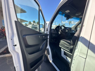 2026 Mercedes-Benz Sprinter 2500 High Roof I4 Diesel HO 170 RWD