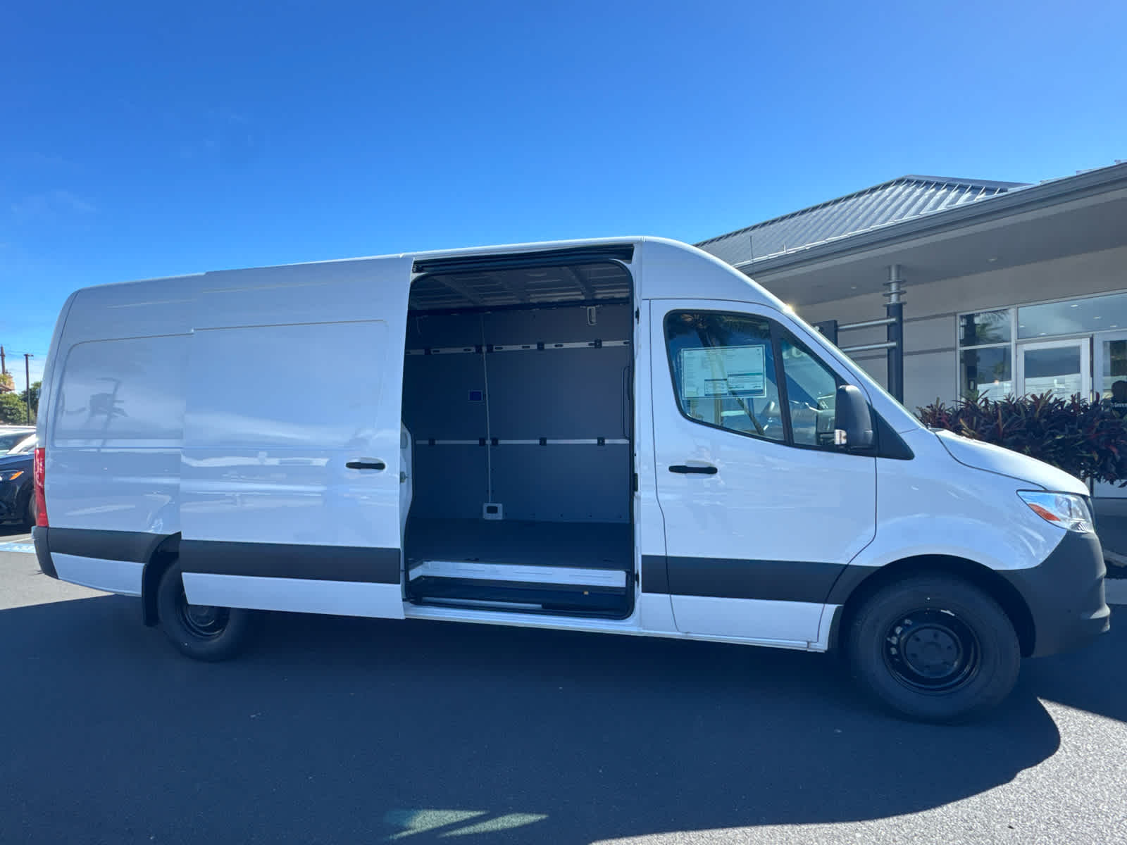 2026 Mercedes-Benz Sprinter 2500 High Roof I4 Diesel HO 170 RWD