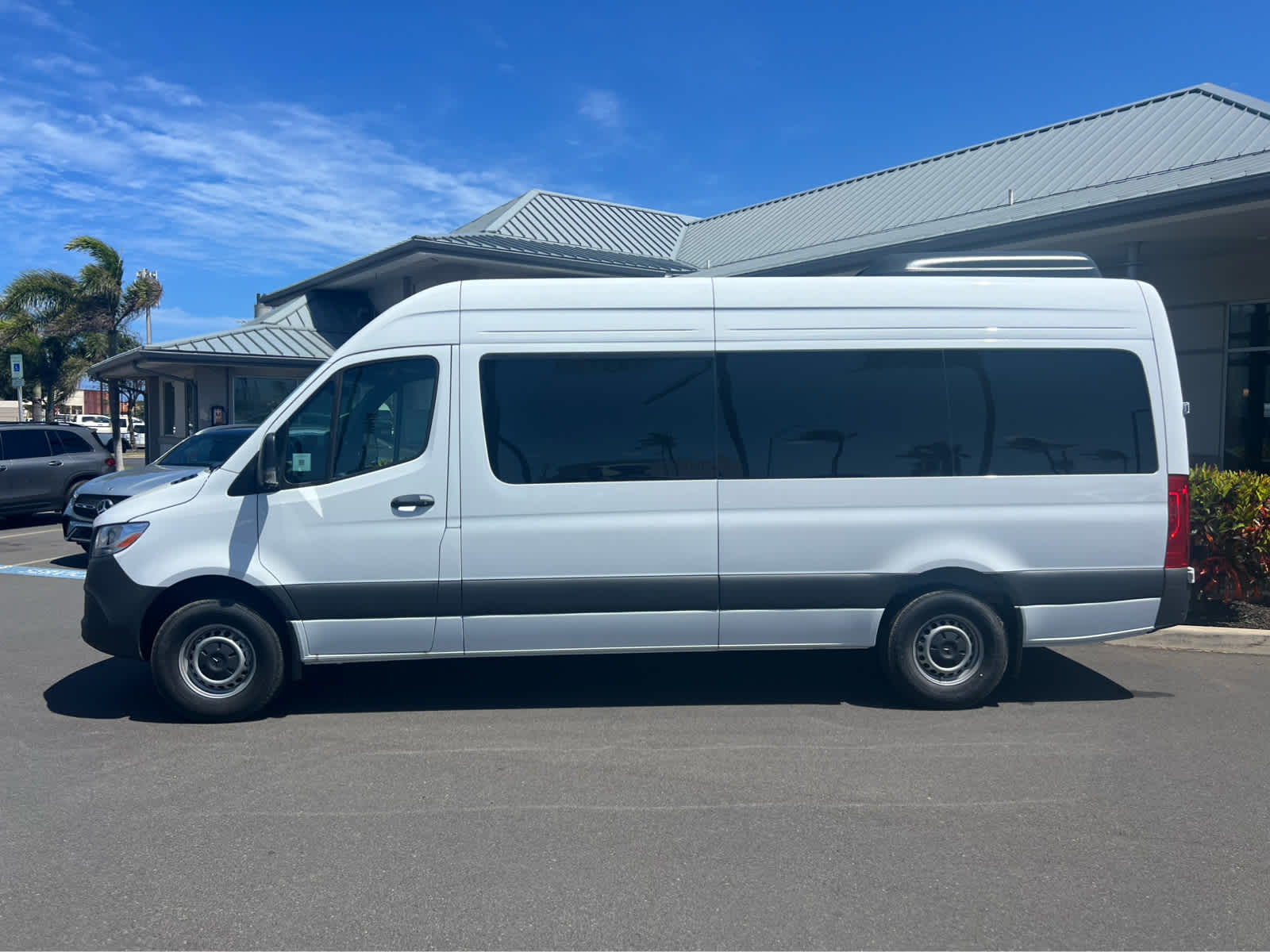 2025 Mercedes-Benz Sprinter 2500 High Roof I4 Diesel 170" RWD