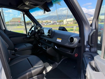 2025 Mercedes-Benz Sprinter 2500 Standard Roof I4 Diesel HO 144" RWD