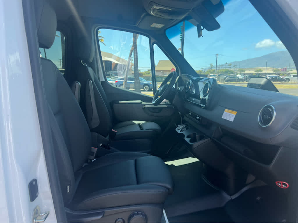 2025 Mercedes-Benz Sprinter 2500 High Roof I4 Diesel HO 170" RWD