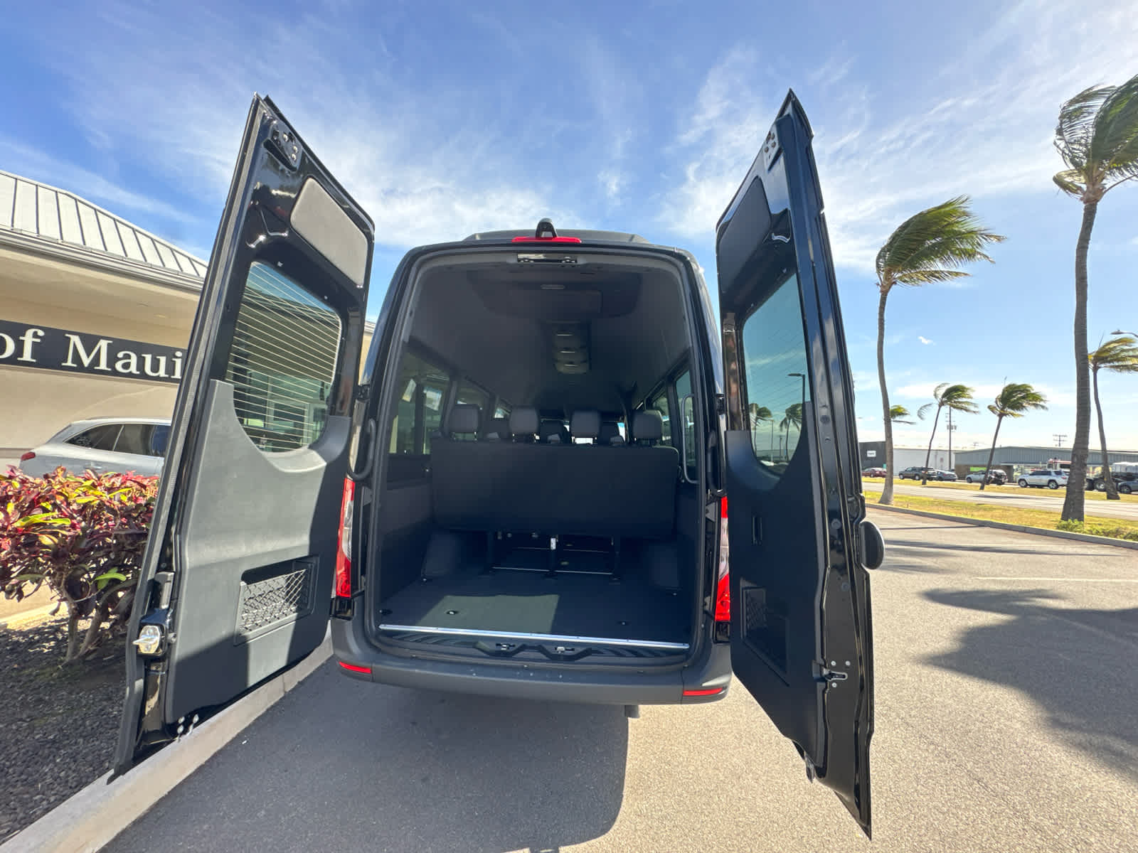 2025 Mercedes-Benz Sprinter 2500 High Roof I4 Diesel HO 170" RWD