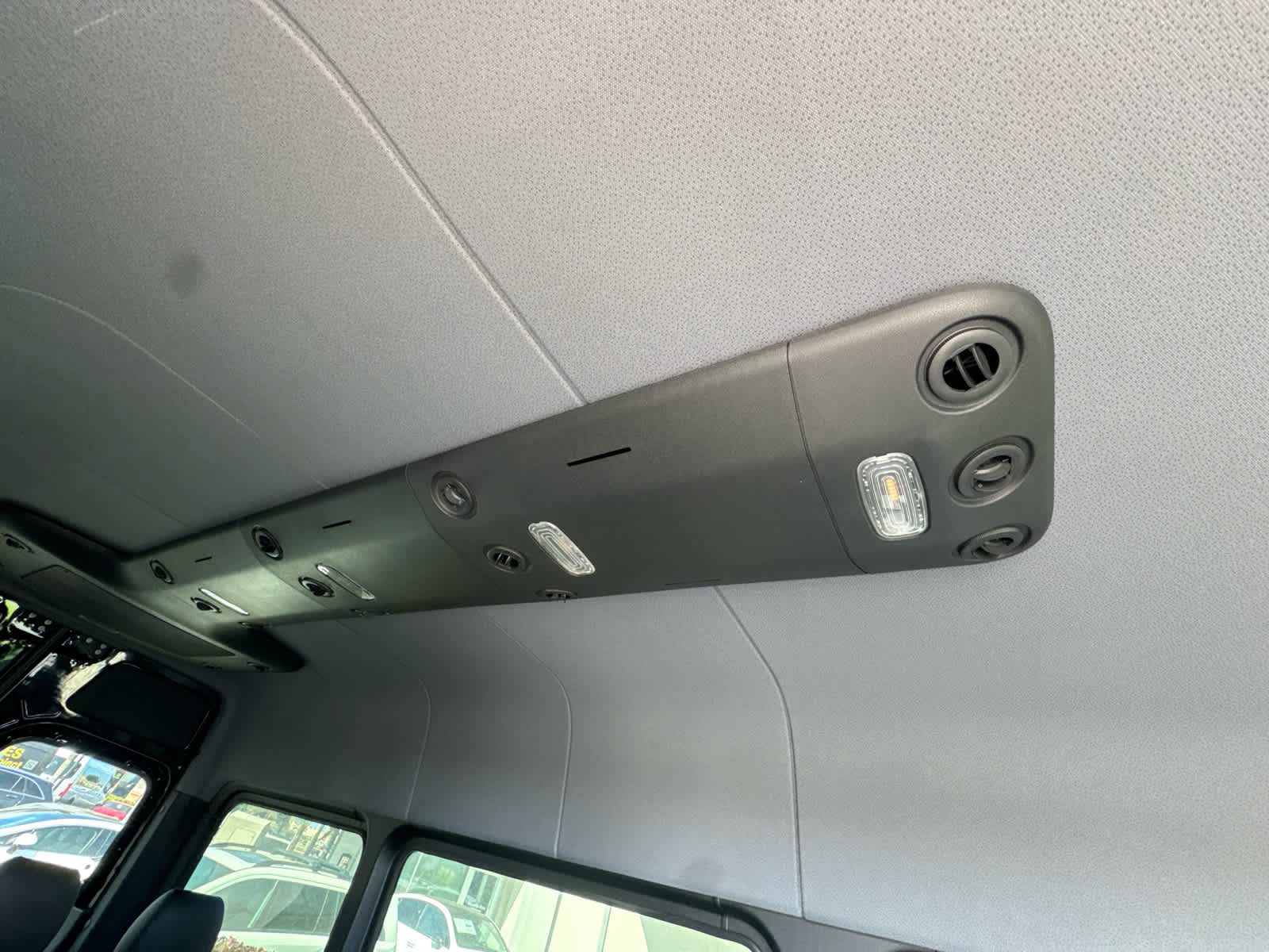 2025 Mercedes-Benz Sprinter 2500 High Roof I4 Diesel HO 170" RWD