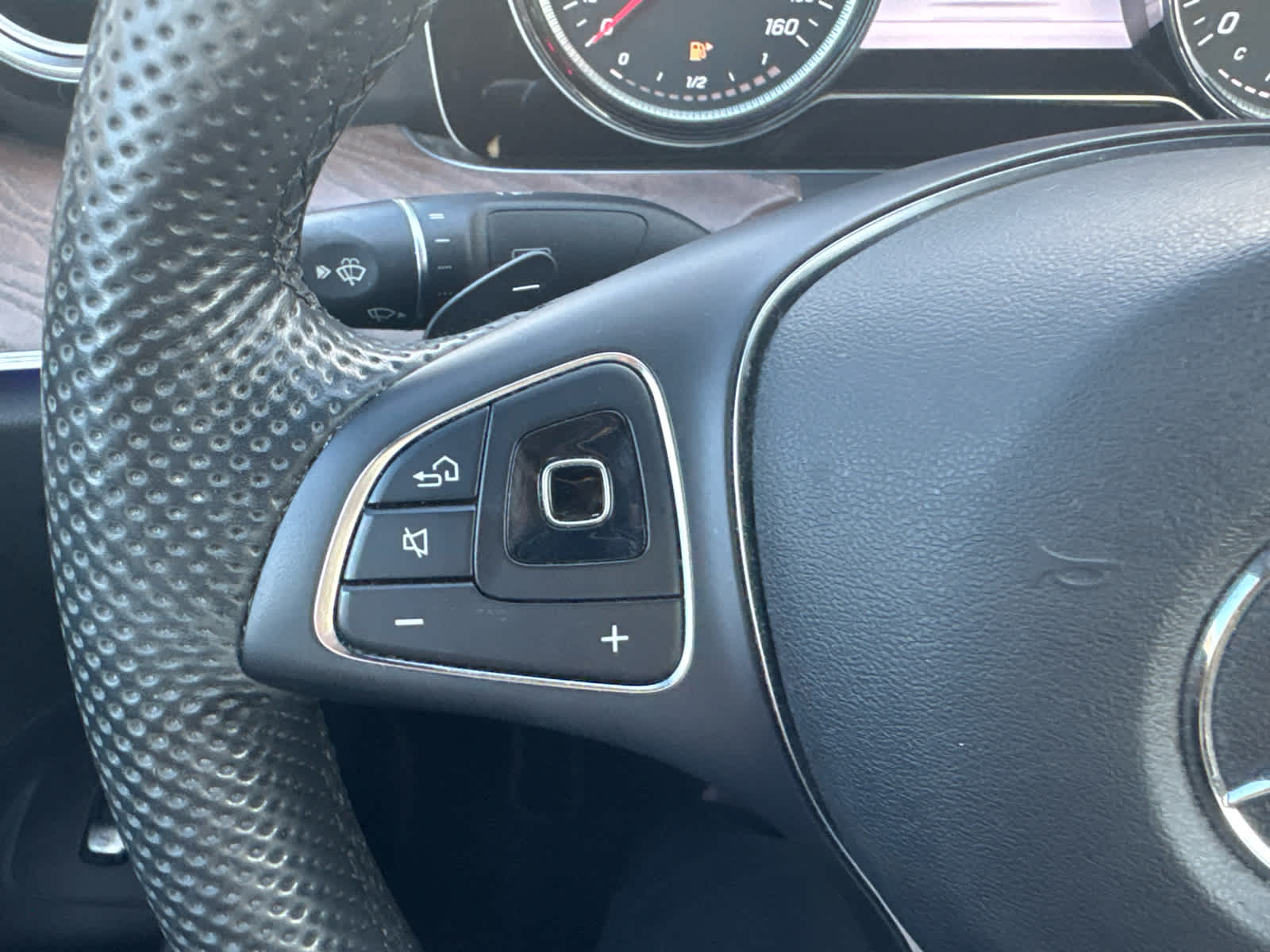 2017 Mercedes-Benz E 300 RWD Sedan
