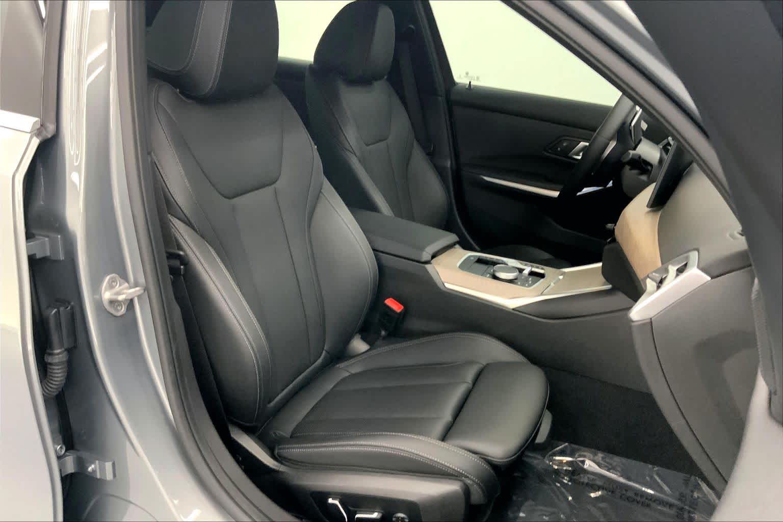 2025 BMW 330i 330i