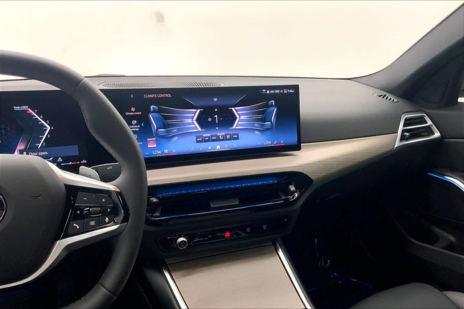 2025 BMW 330i 330i