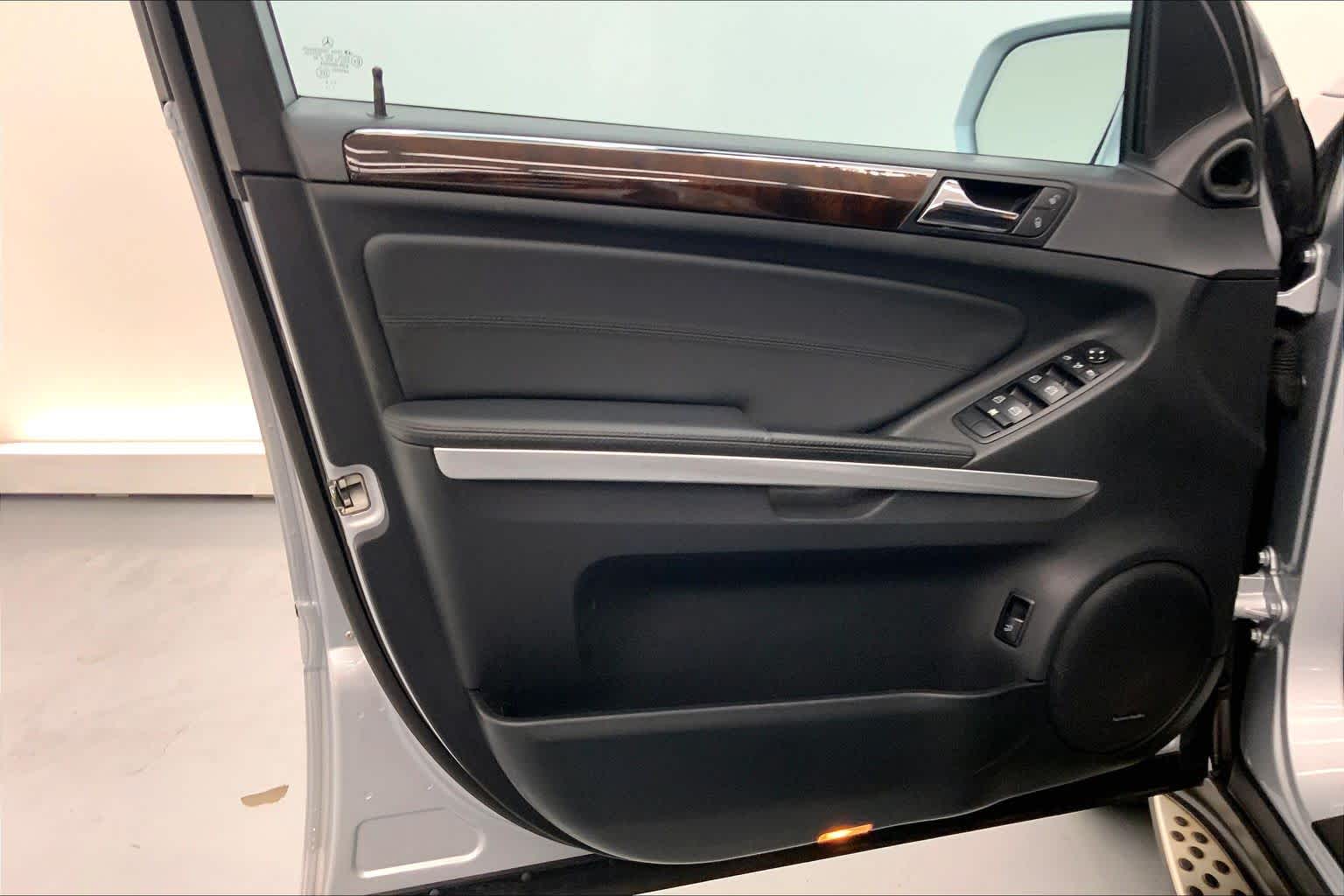 2010 Mercedes-Benz ML 350 RWD 4dr