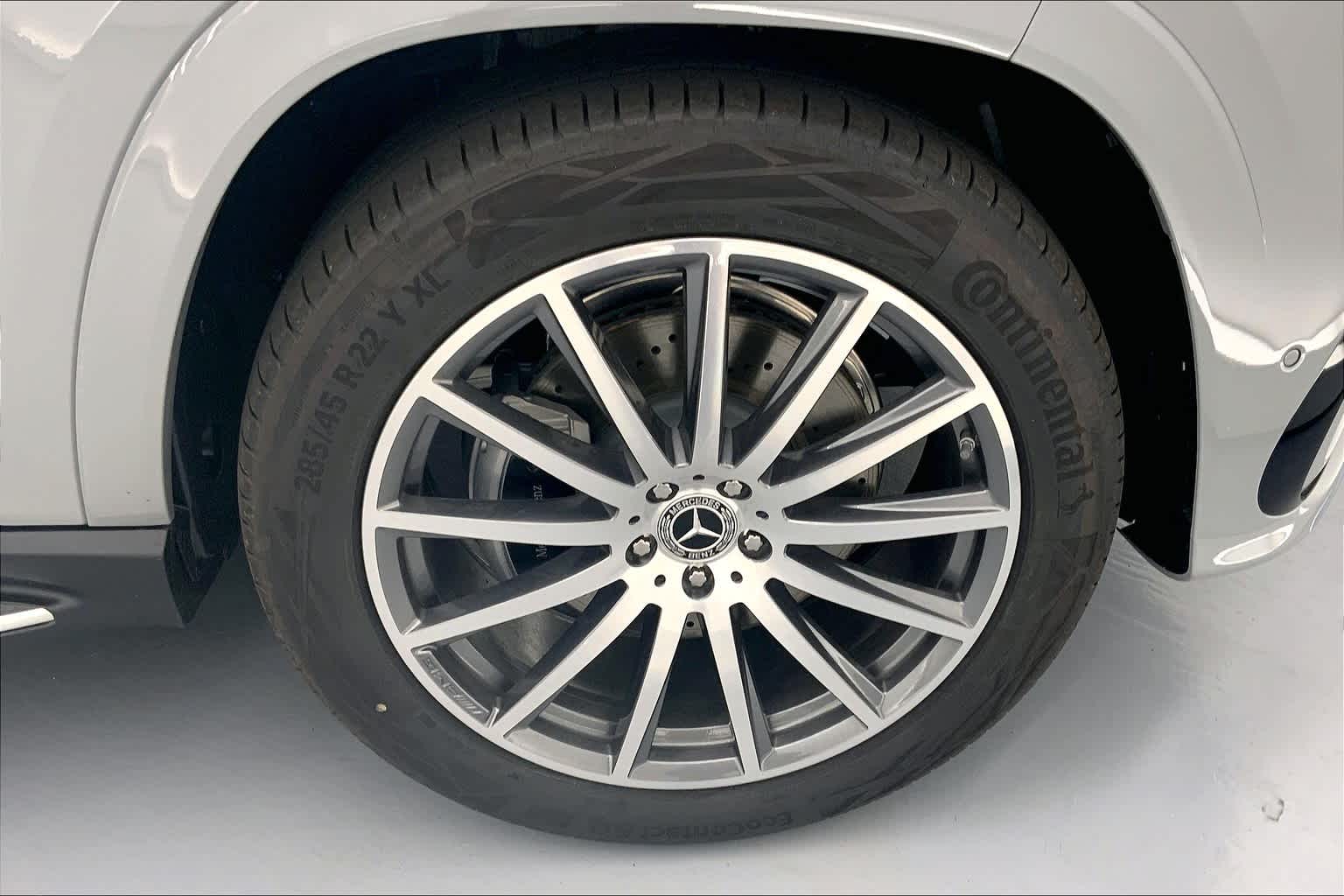 2025 Mercedes-Benz GLS 450 4MATIC® SUV
