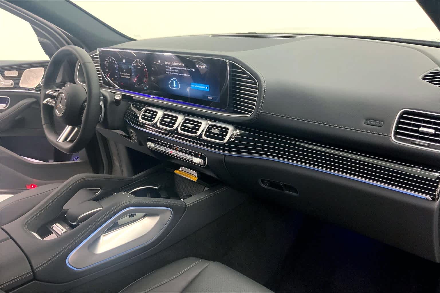 2025 Mercedes-Benz GLS 450 4MATIC® SUV