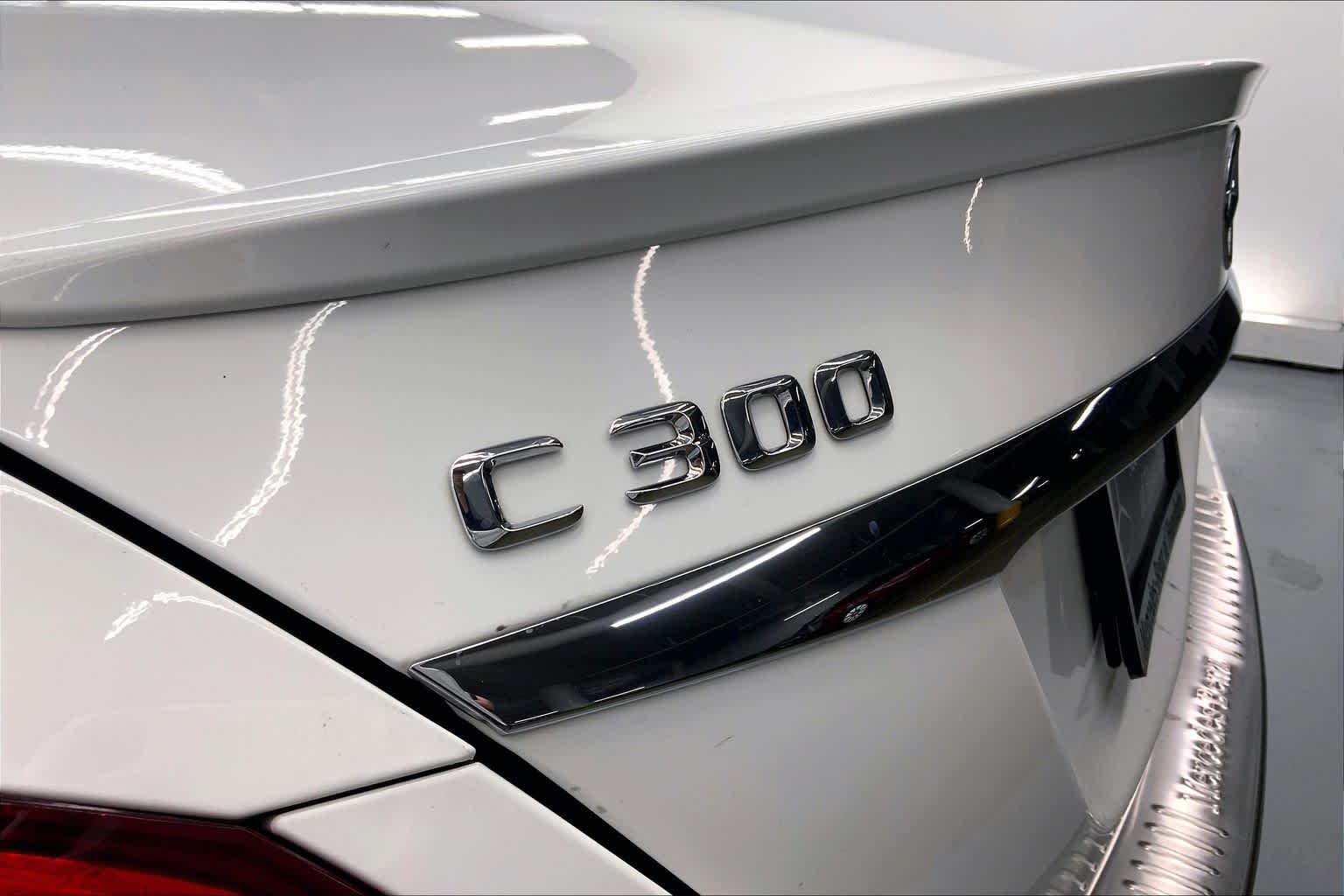 2016 Mercedes-Benz C 300 4dr Sdn RWD