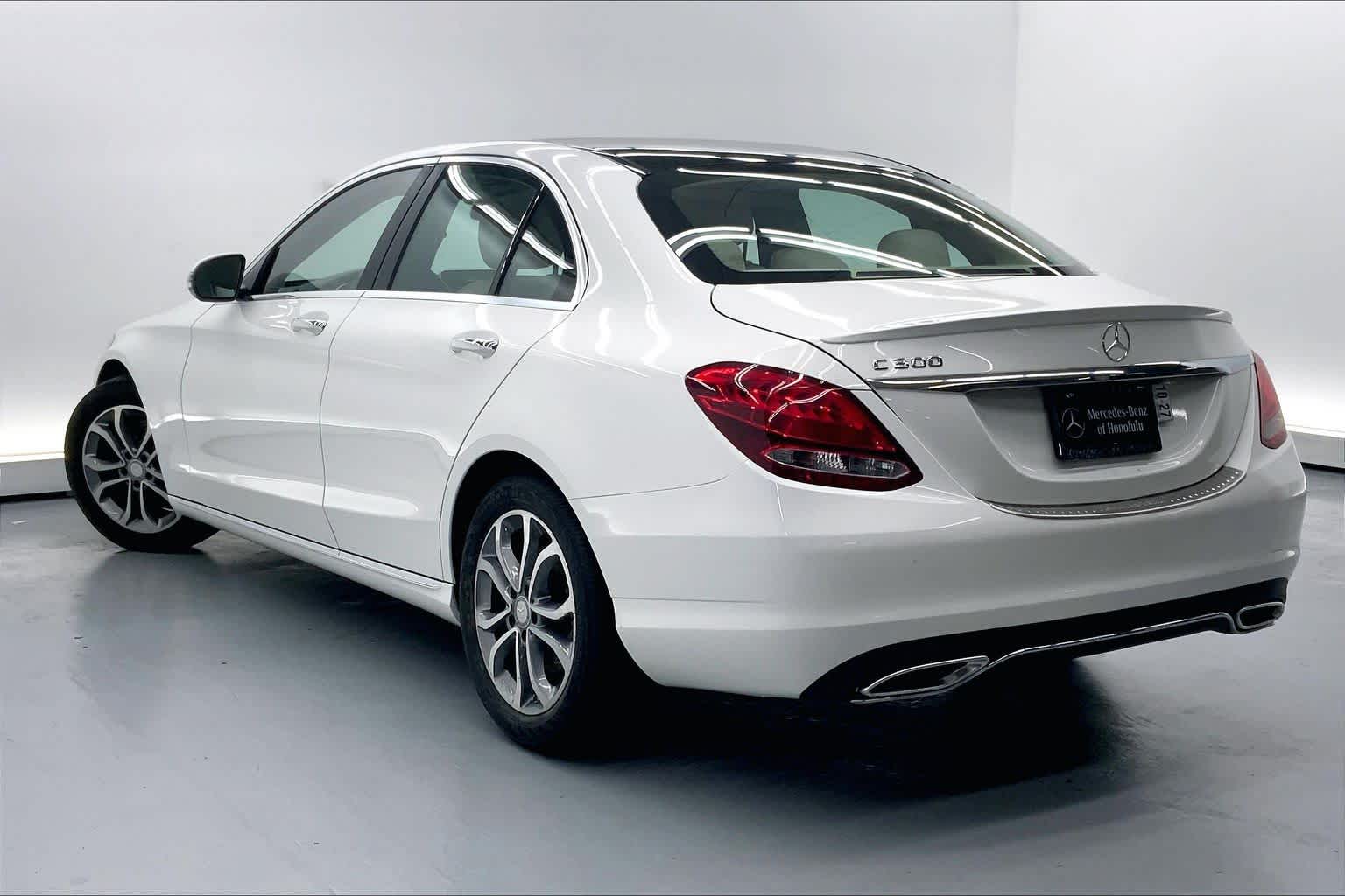 2016 Mercedes-Benz C 300 4dr Sdn RWD