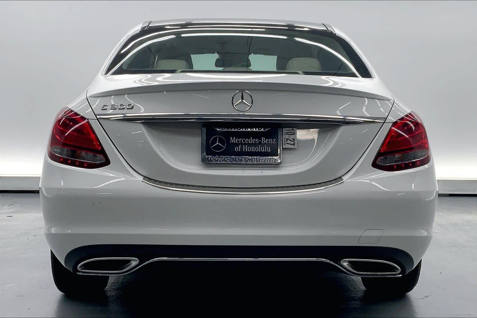 2016 Mercedes-Benz C 300 4dr Sdn RWD