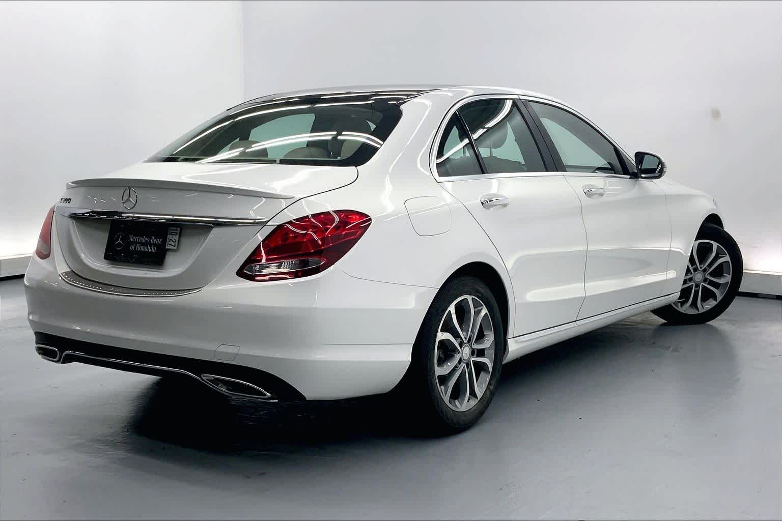2016 Mercedes-Benz C 300 4dr Sdn RWD