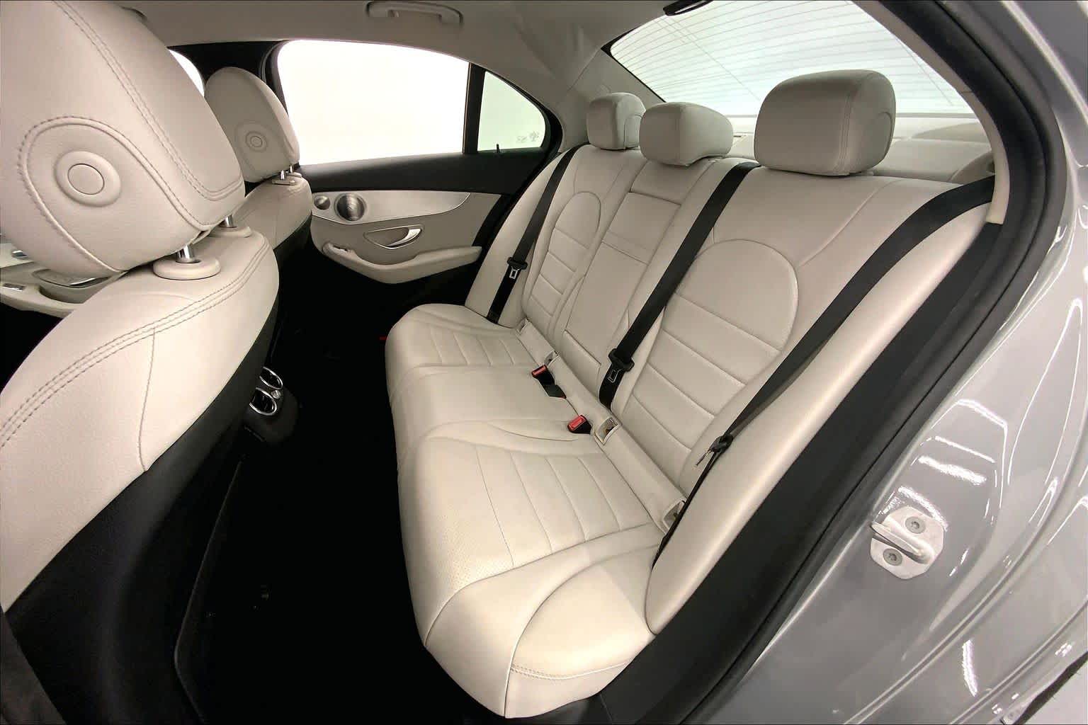2016 Mercedes-Benz C 300 4dr Sdn RWD