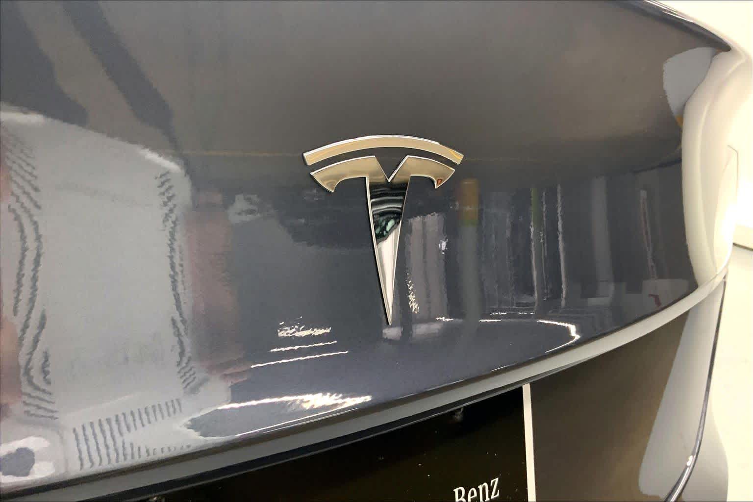 2023 Tesla Model 3 RWD