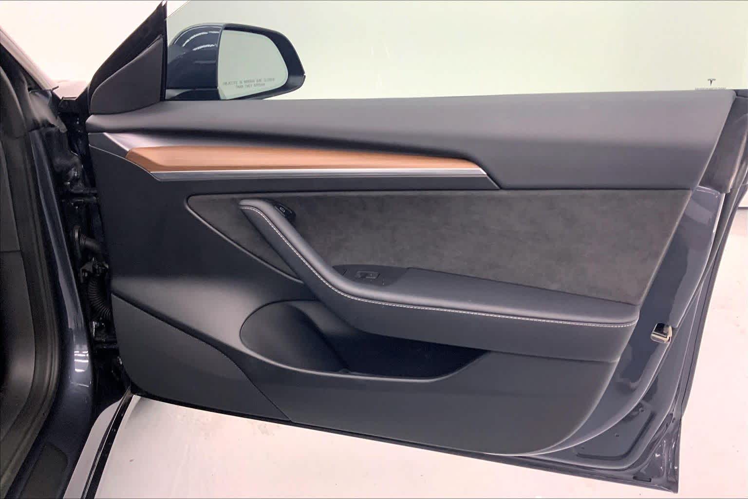 2023 Tesla Model 3 RWD