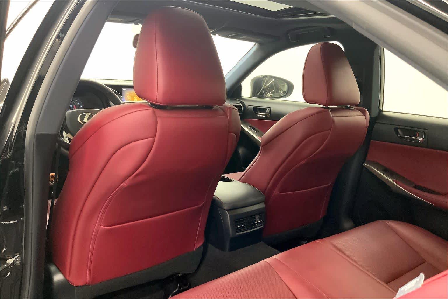 2015 Lexus IS 250 4dr Sport Sdn RWD