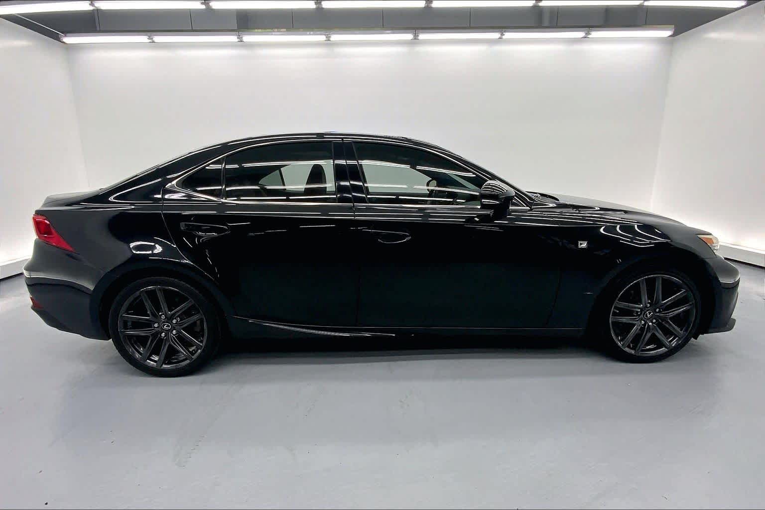 2015 Lexus IS 250 4dr Sport Sdn RWD