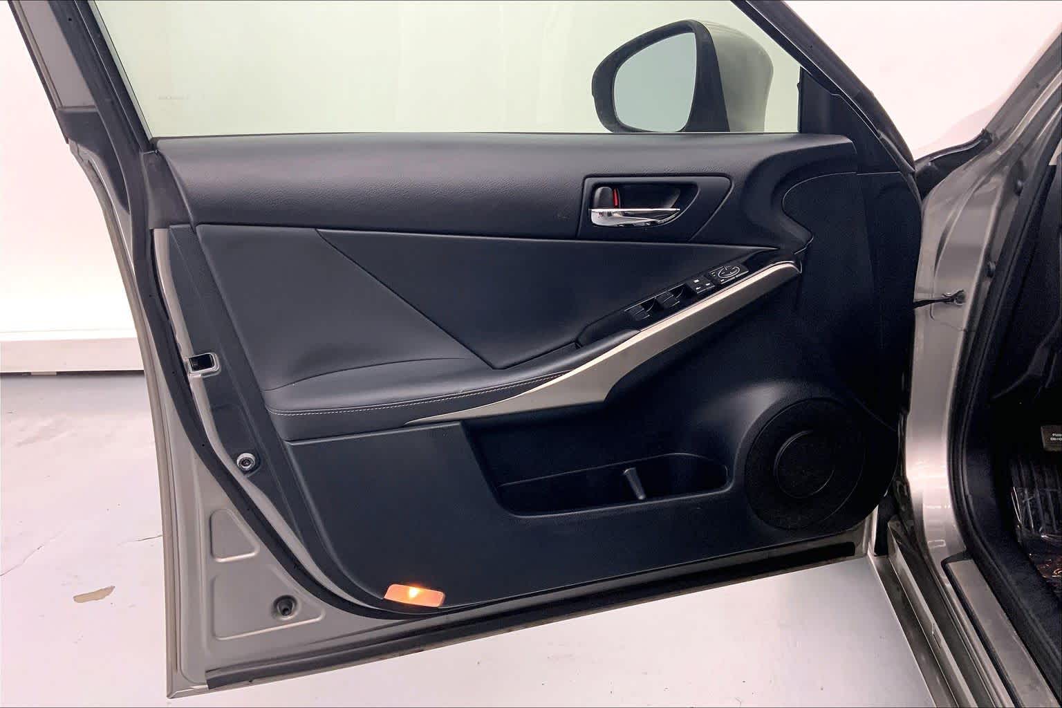 2014 Lexus IS 250 4dr Sport Sdn Auto RWD