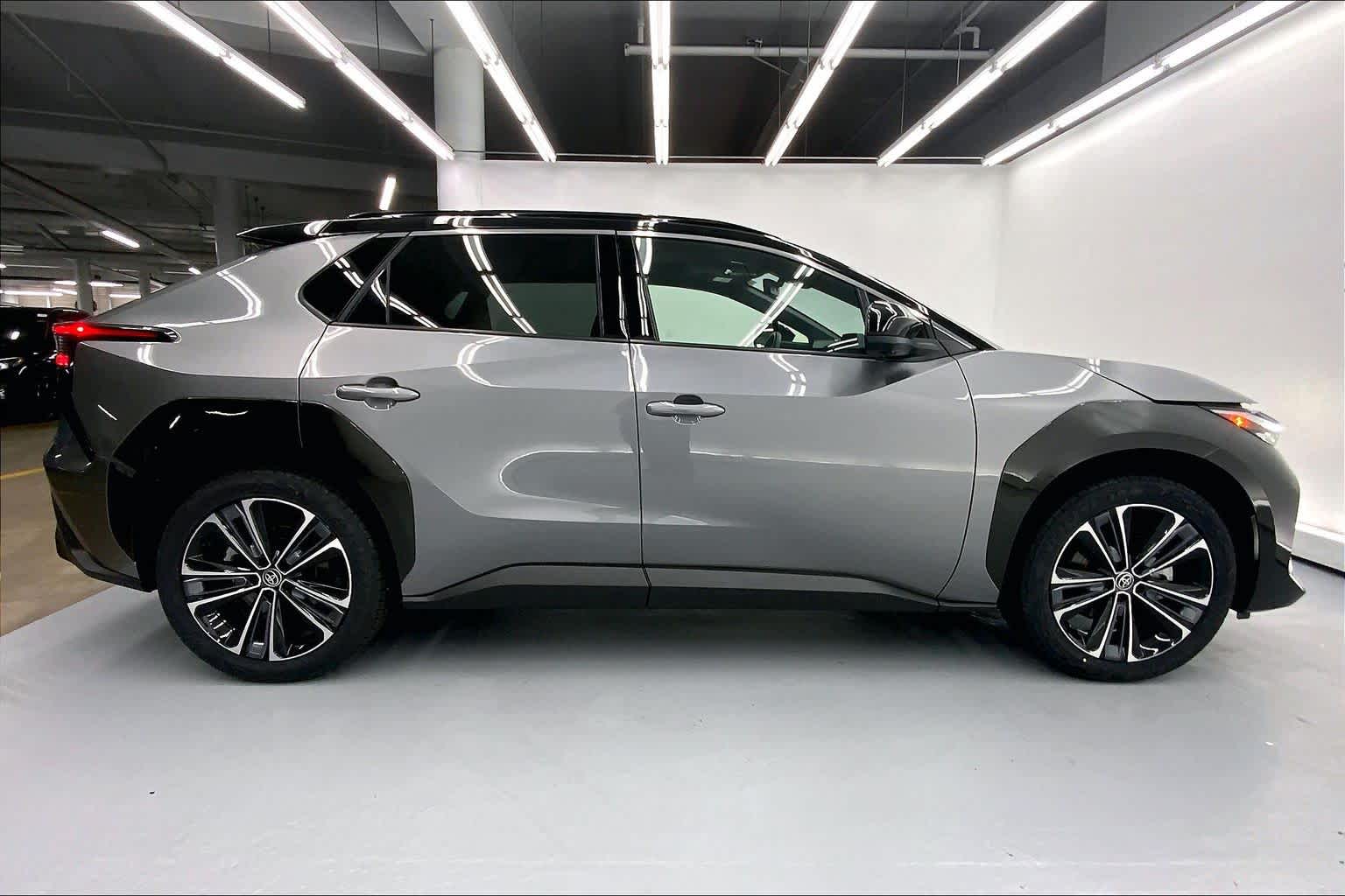 2023 Toyota bZ4X Limited