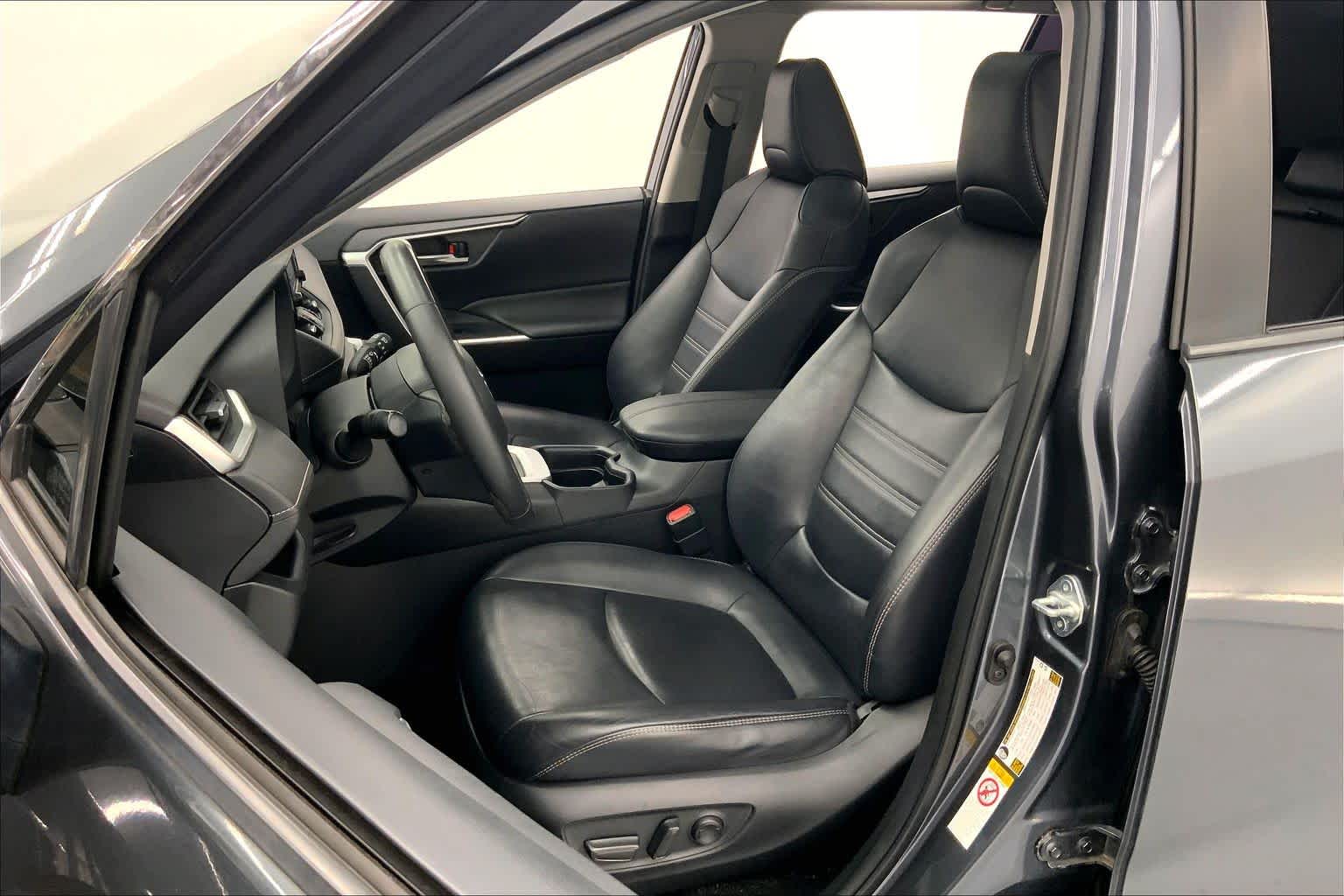 2019 Toyota RAV4 XLE Premium