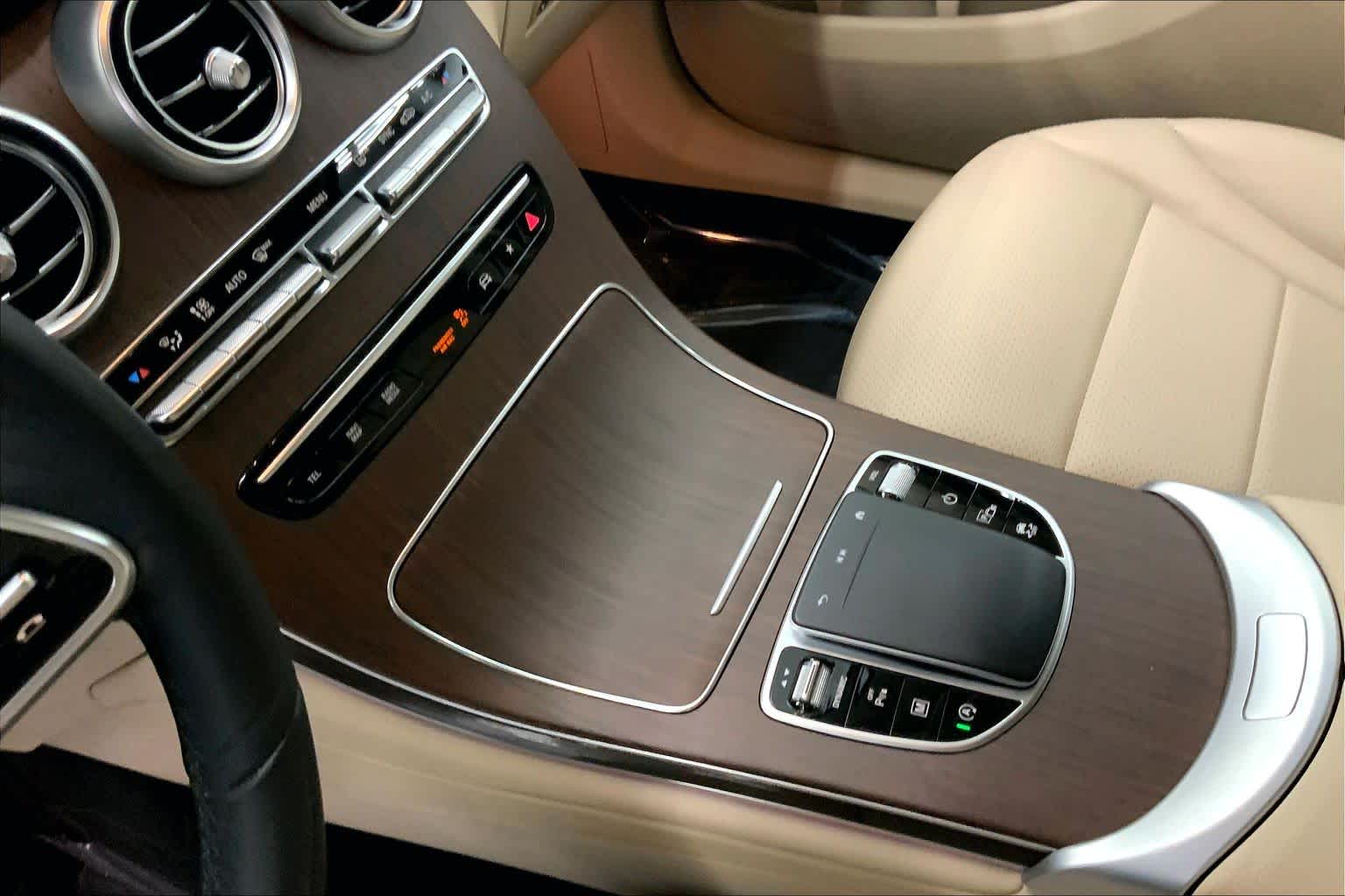 2022 Mercedes-Benz GLC 300 SUV
