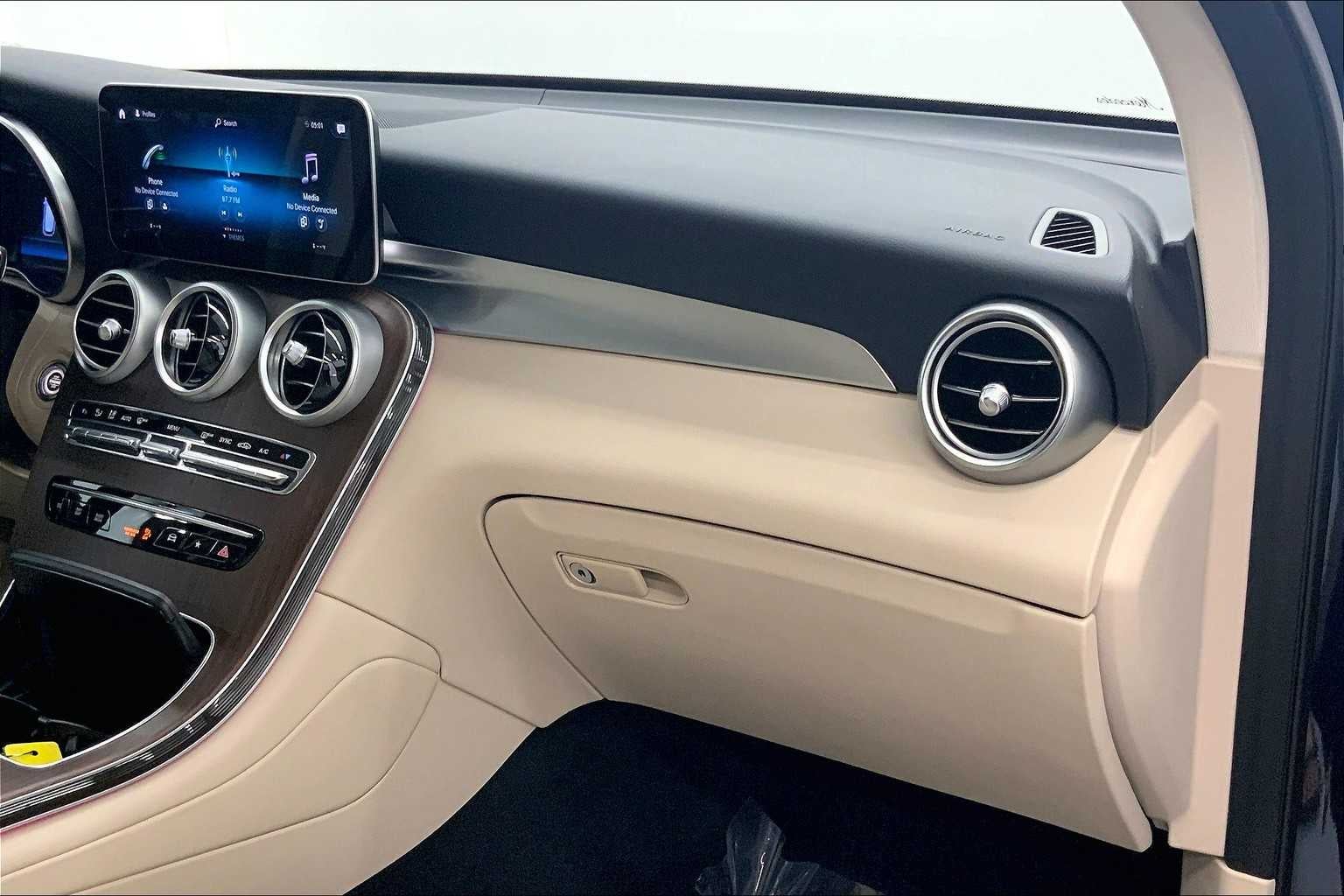 2022 Mercedes-Benz GLC 300 SUV