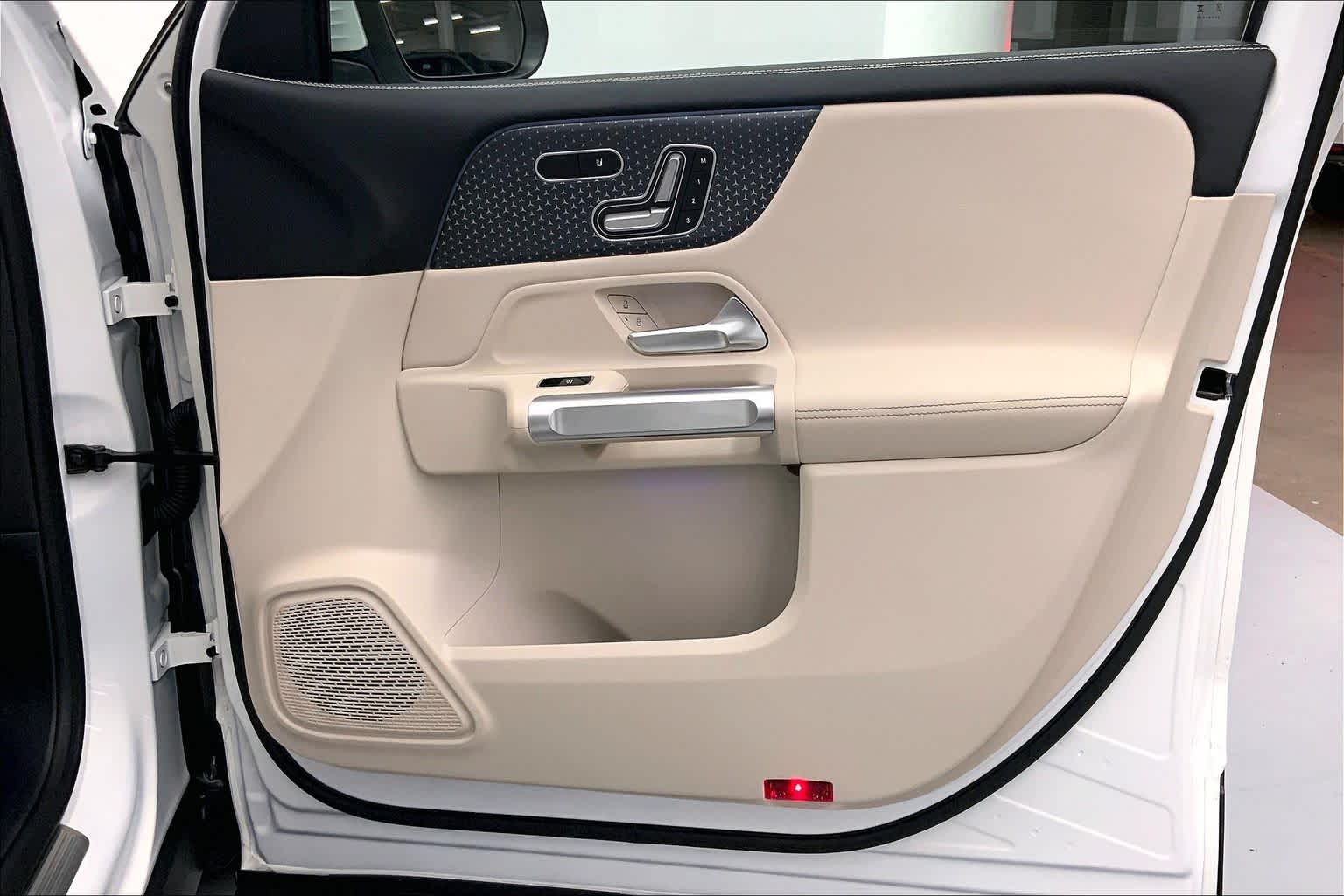 2025 Mercedes-Benz GLB GLB 250