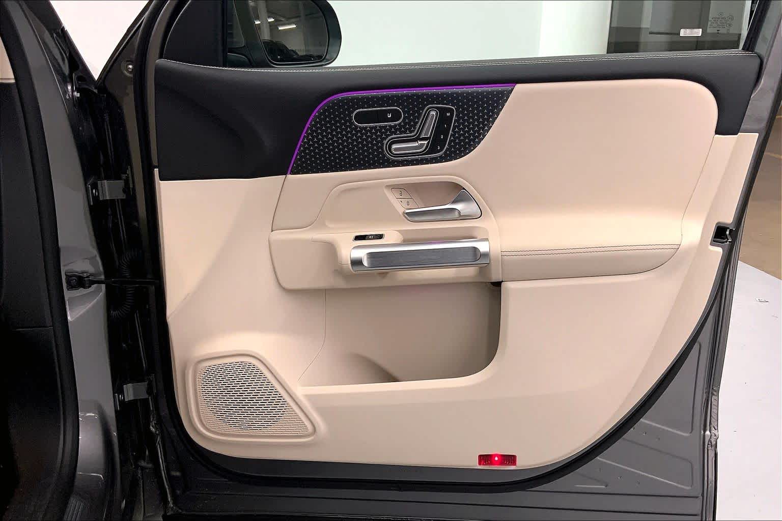 2026 Mercedes-Benz GLB 250 SUV