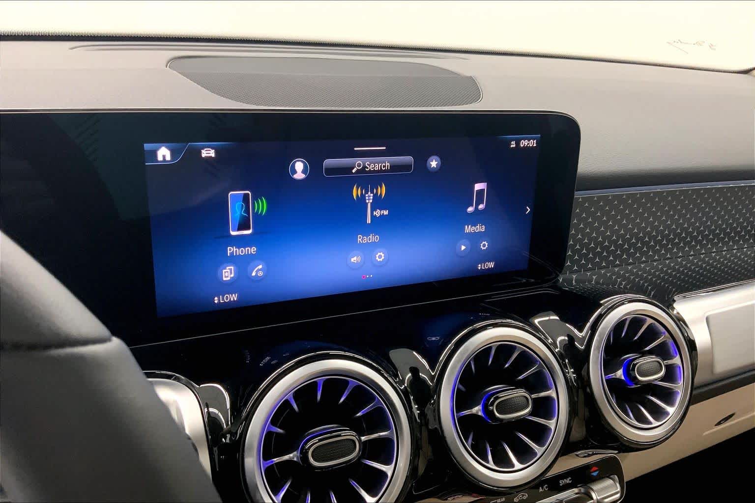 2026 Mercedes-Benz GLB 250 SUV