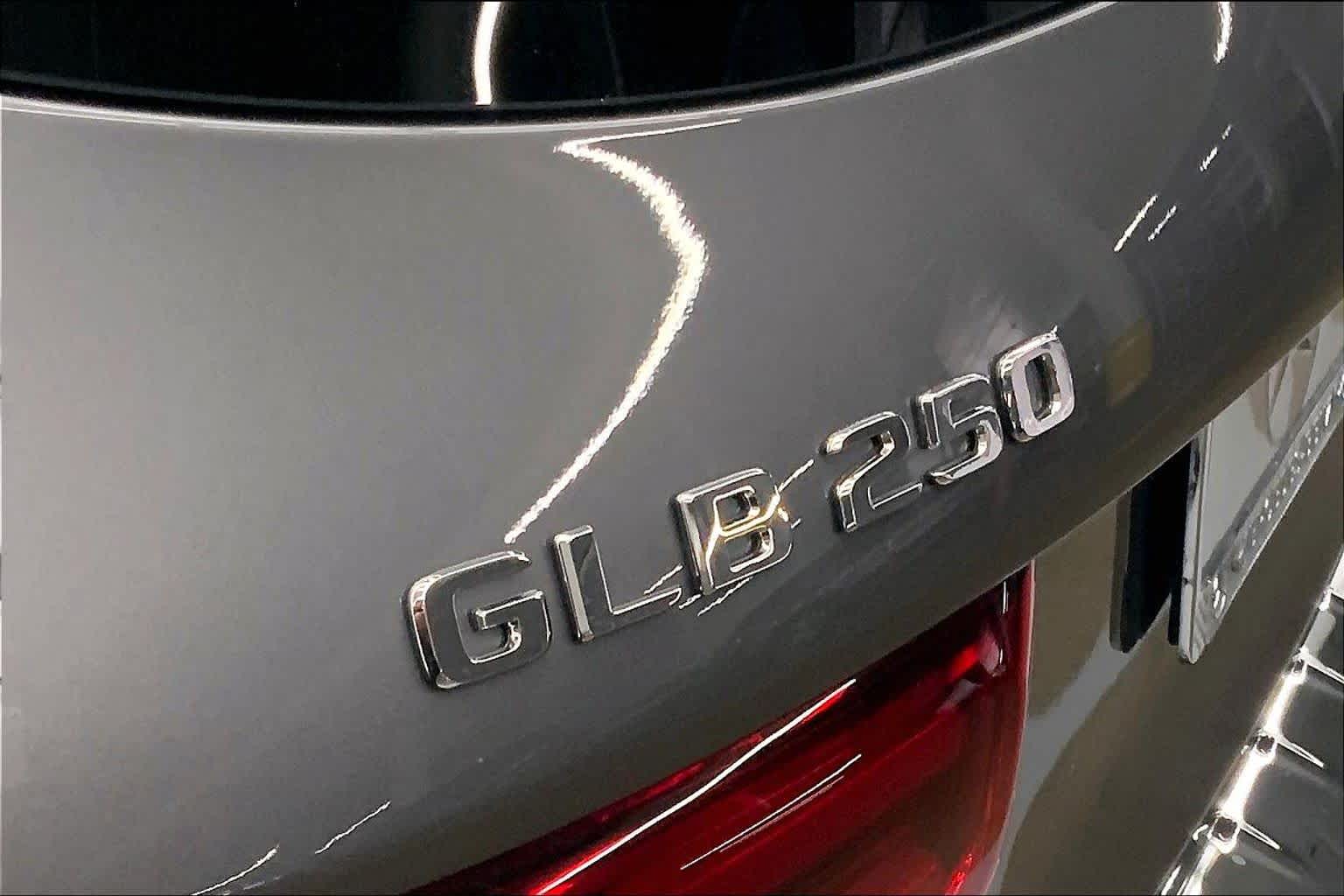 2026 Mercedes-Benz GLB 250 SUV