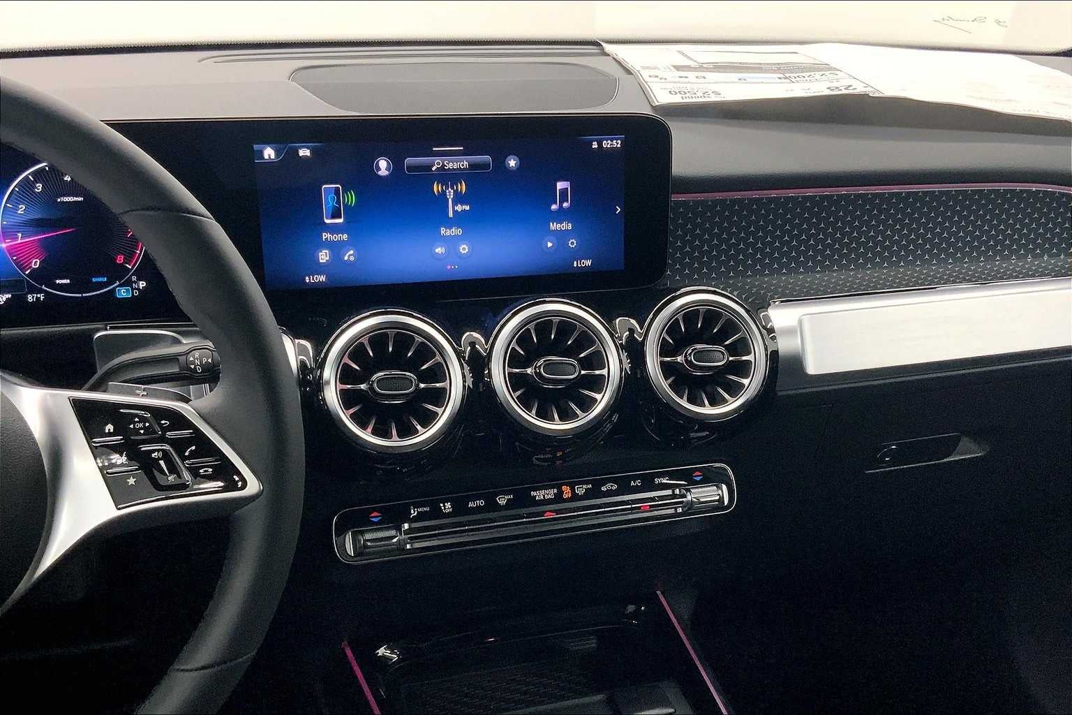 2026 Mercedes-Benz GLB 250 SUV