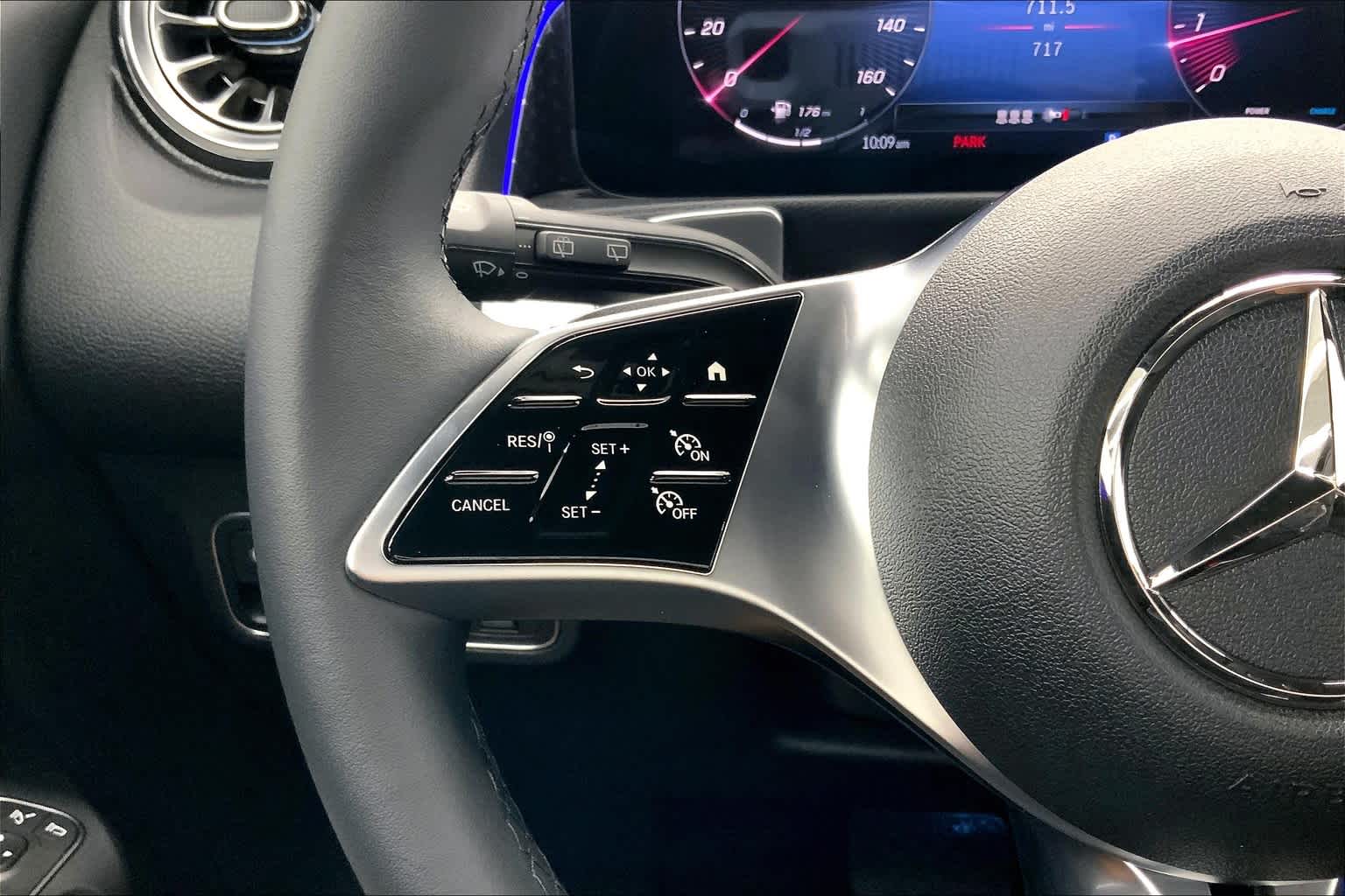 2024 Mercedes-Benz GLB 250 SUV