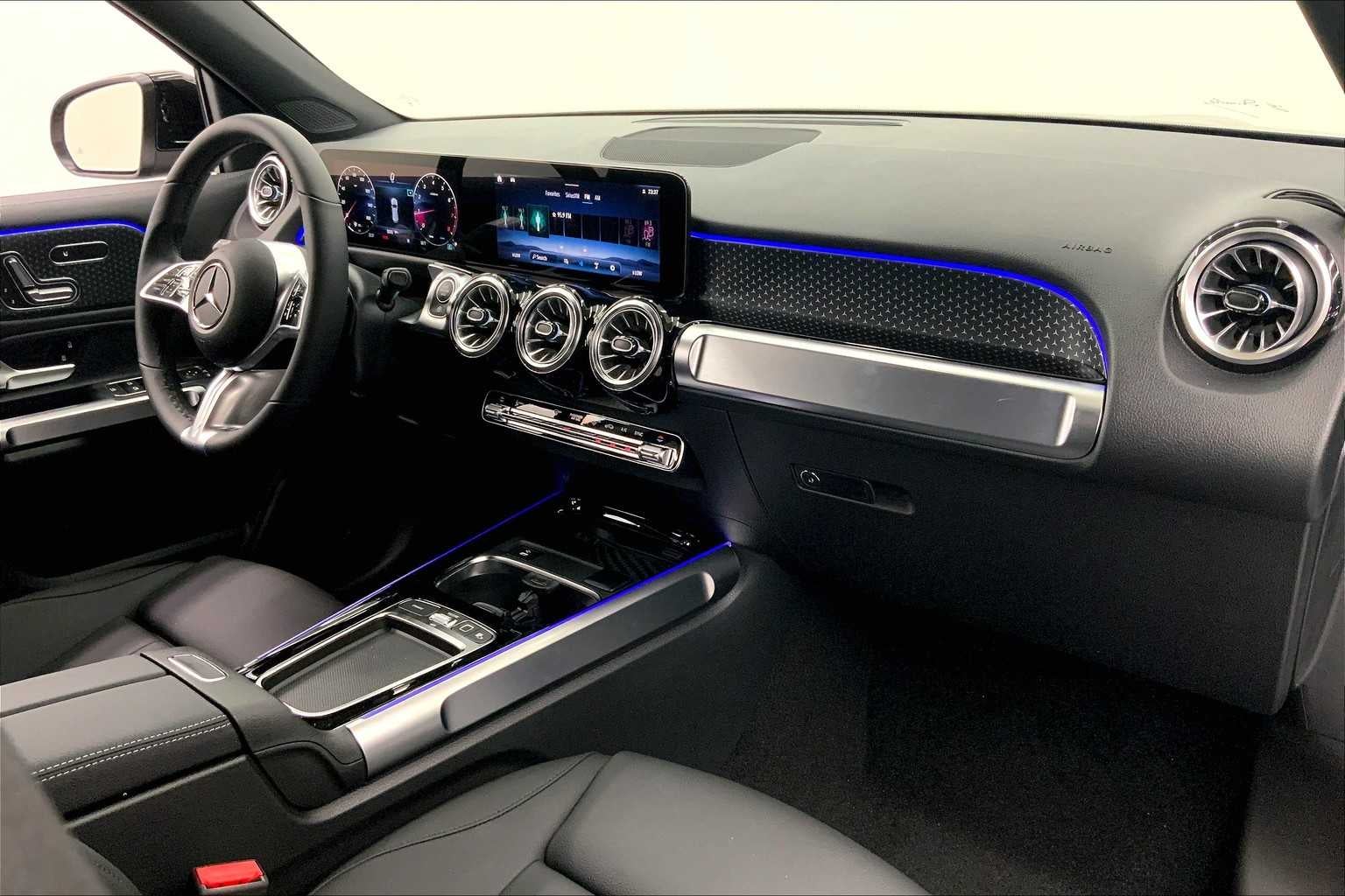 2026 Mercedes-Benz GLB 250 SUV