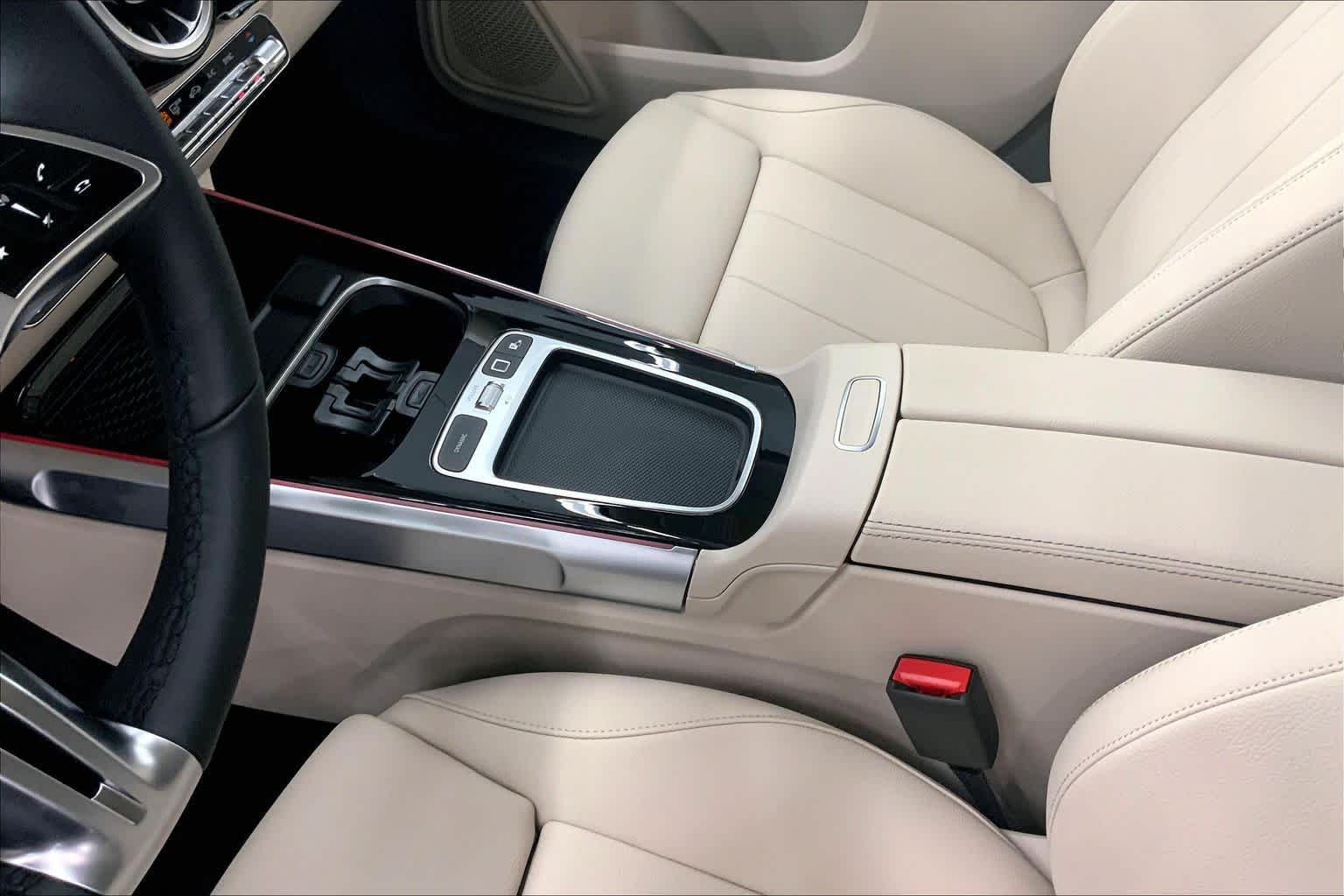 2026 Mercedes-Benz GLB 250 SUV