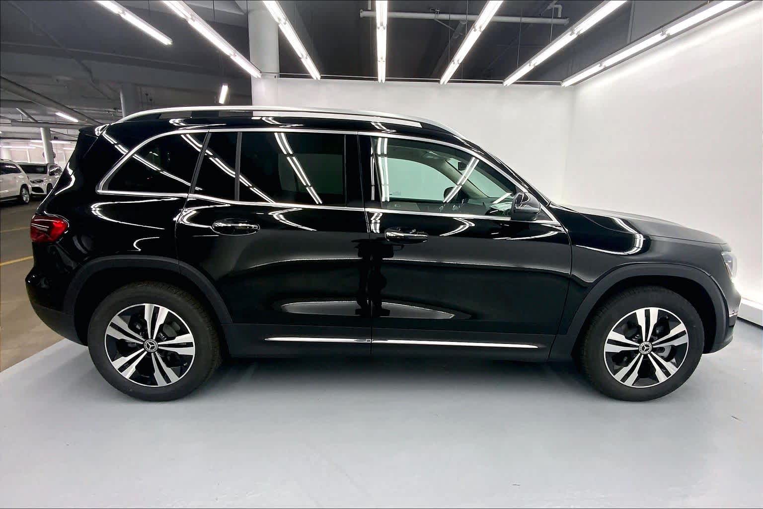 2026 Mercedes-Benz GLB 250 SUV