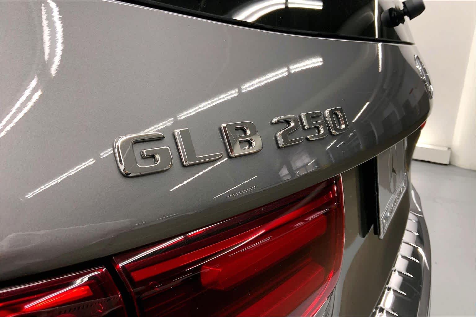 2026 Mercedes-Benz GLB 250 SUV
