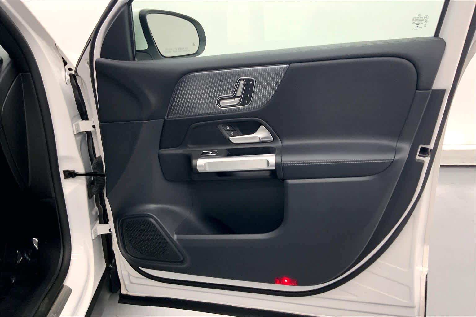 2023 Mercedes-Benz GLB 250 SUV