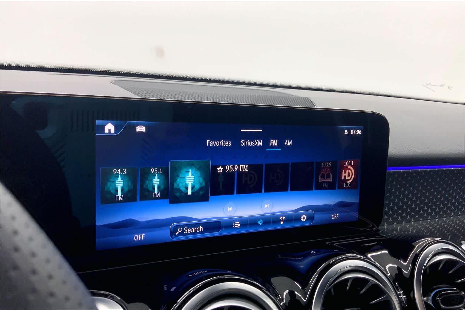 2025 Mercedes-Benz GLB GLB 250