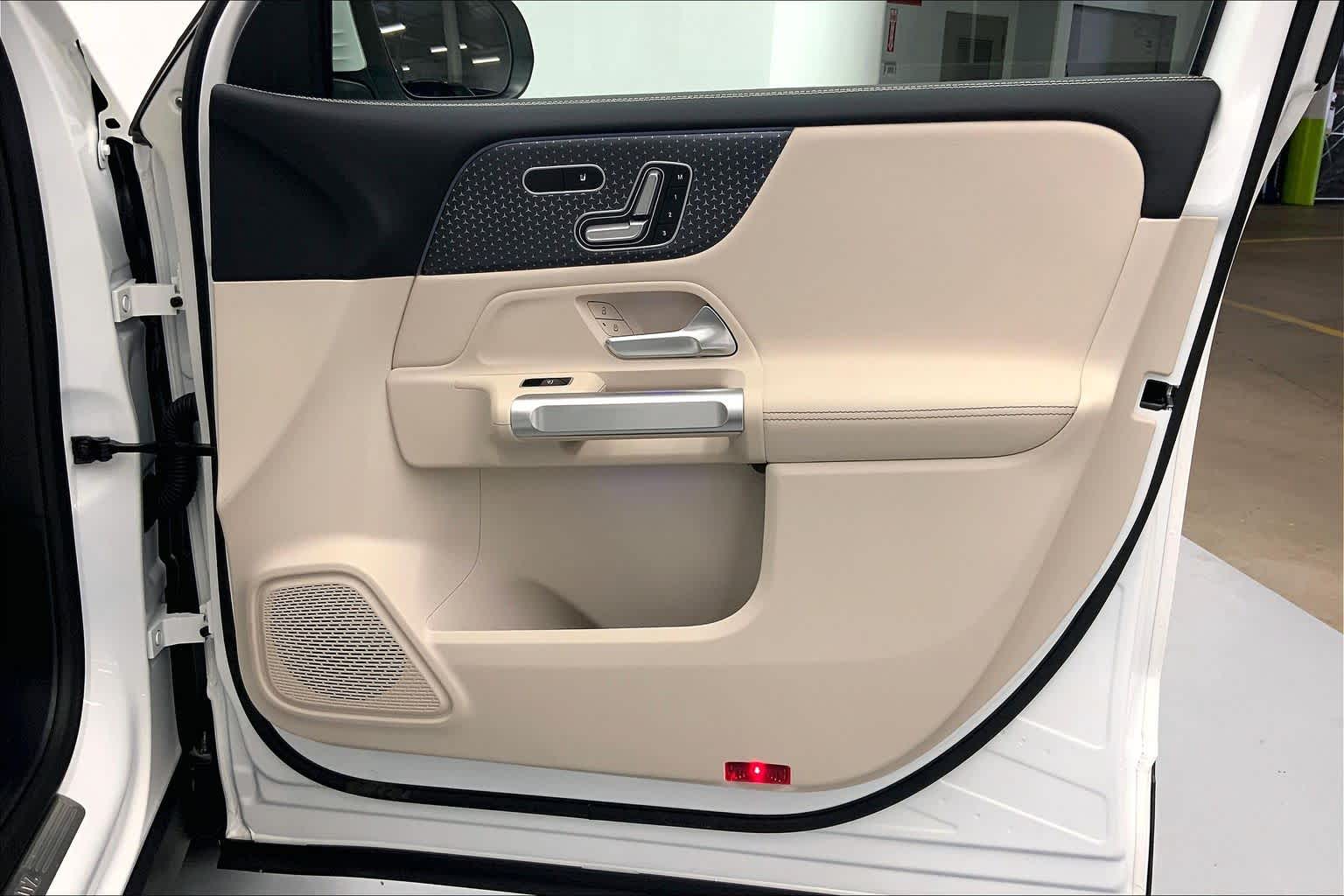 2025 Mercedes-Benz GLB GLB 250