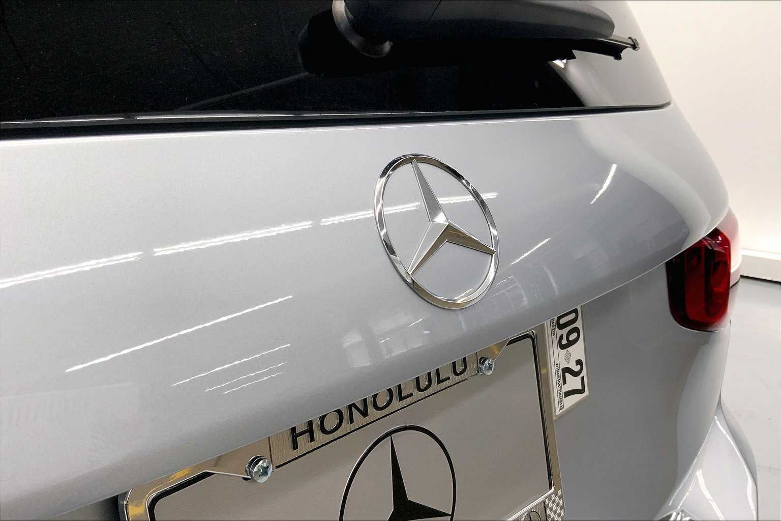 2026 Mercedes-Benz GLB 250 SUV