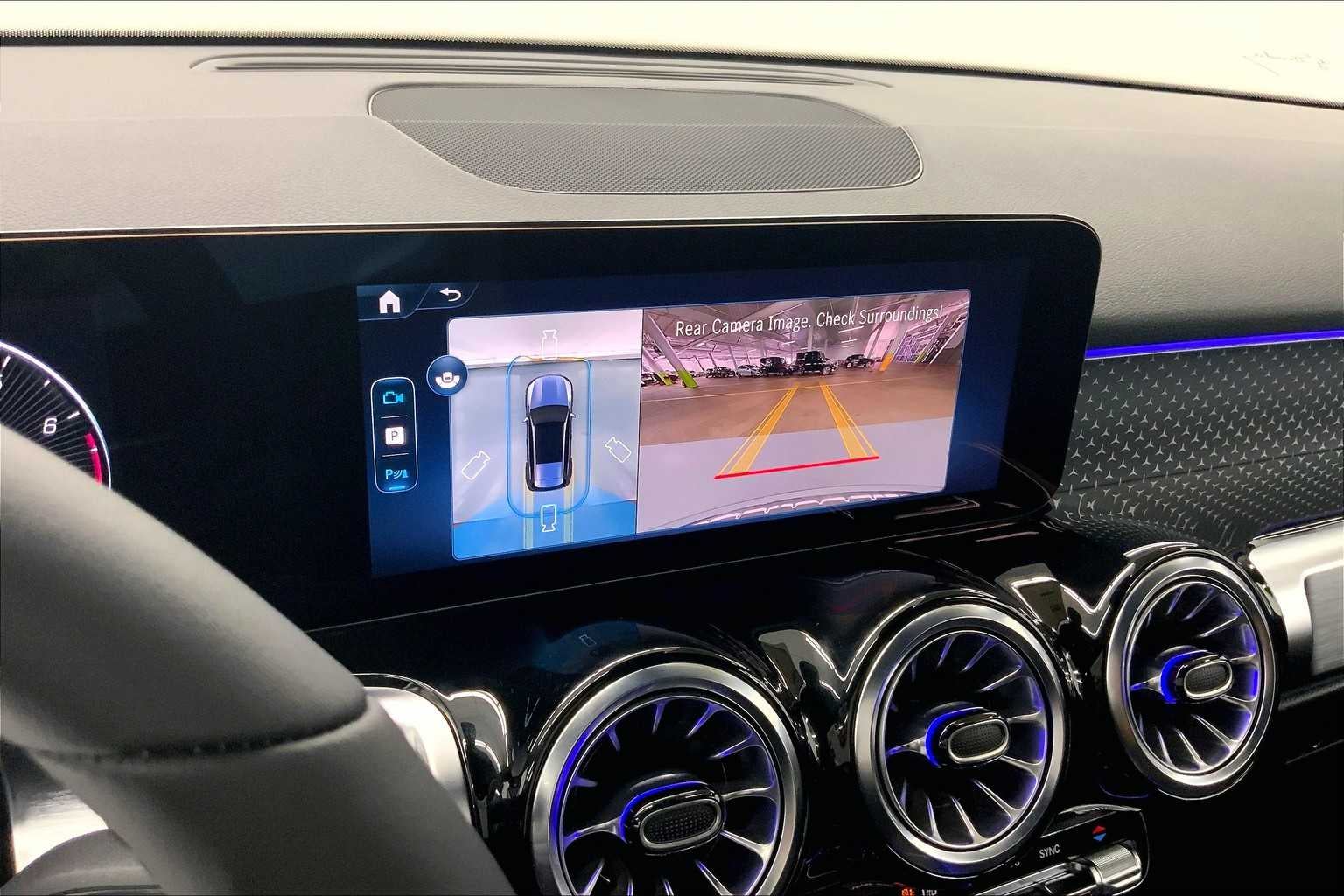 2026 Mercedes-Benz GLB 250 SUV
