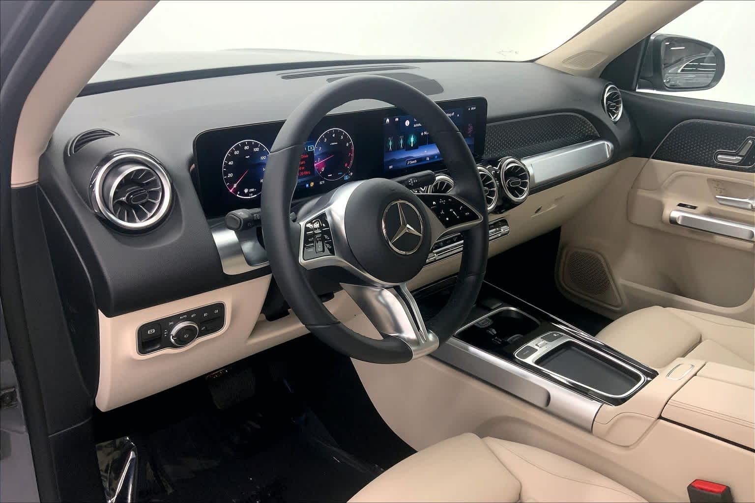 2026 Mercedes-Benz GLB 250 SUV